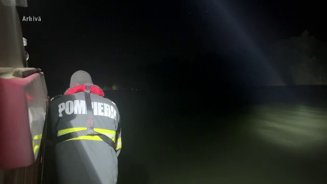 Surse: Barca cu 13 turiști răsturnată la Sulina era neomologată. Patru persoane au murit, între care un copil