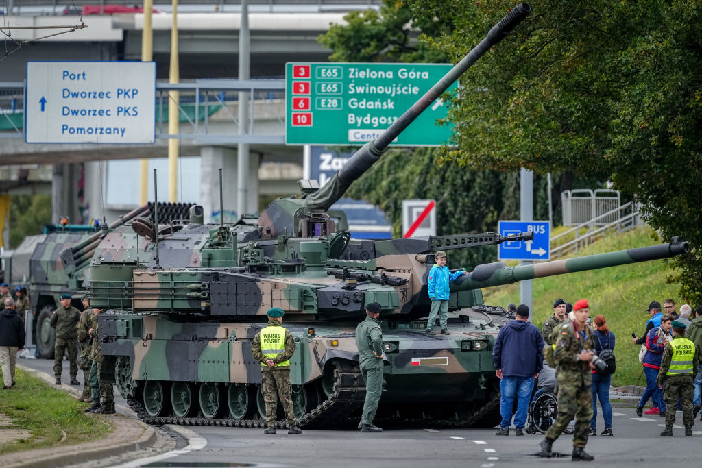 Demonstrație de forță a NATO: două săptămâni de antrenamente nucleare în Olanda, Belgia, Marea Britanie și Danemarca