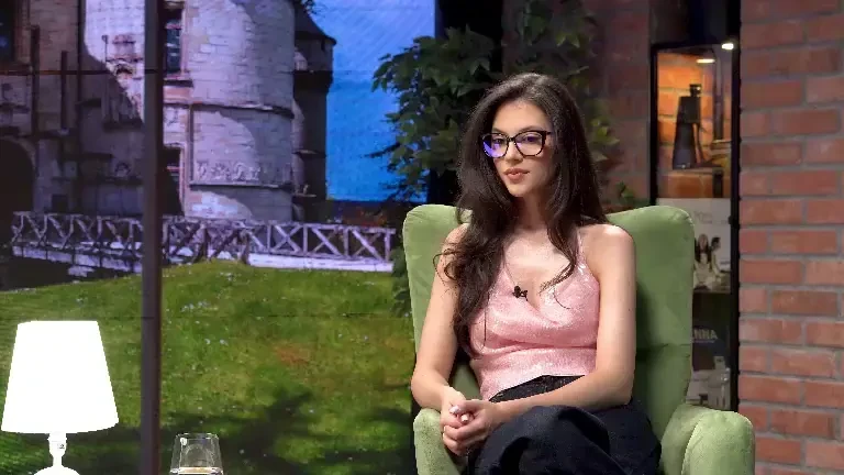 Căsătorită la 18 ani, Cleopatra Stratan se consideră împlinită: „Nu pot pune capul pe pernă fără rugăciunea de recunoștință”