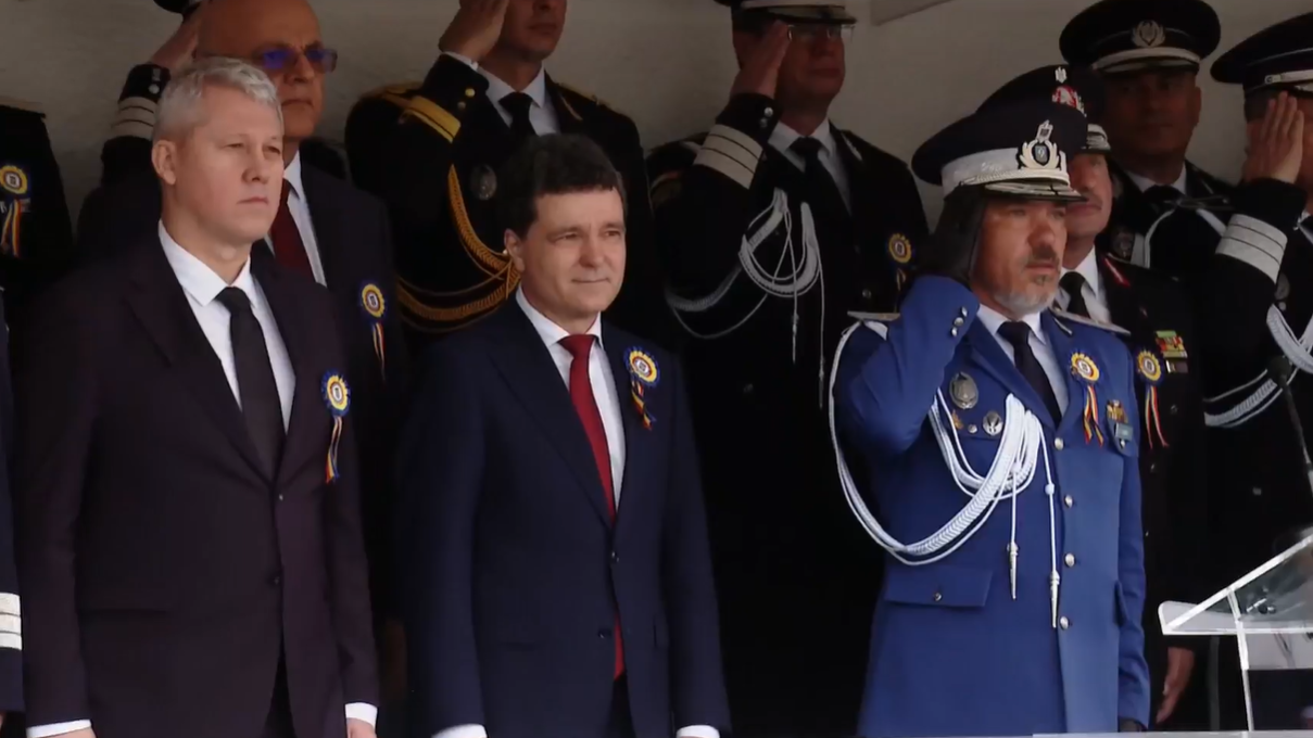 Nicușor Dan, mesaj pentru absolvenții Academiei de Poliție: Aveți o responsabilitate uriașă față de români