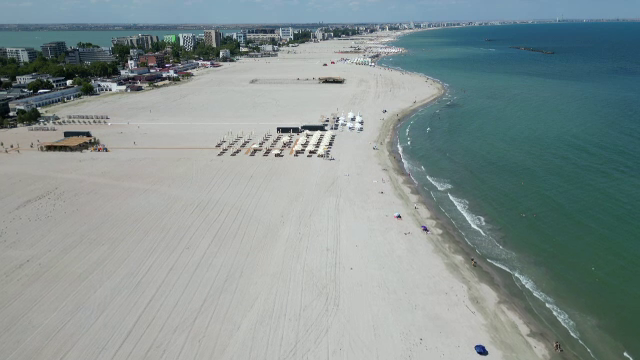 Litoralul e pustiu în plin sezon. Fără tichete de vacanță, turiștii vin doar în weekend sau merg în Bulgaria și Grecia