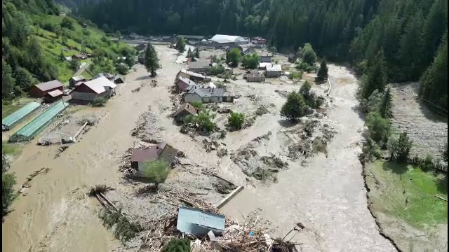 Doar 20% dintre sinistrații din Suceava, afectați de inundații, aveau asigurare. Vor primi 20.000 euro despăgubiri