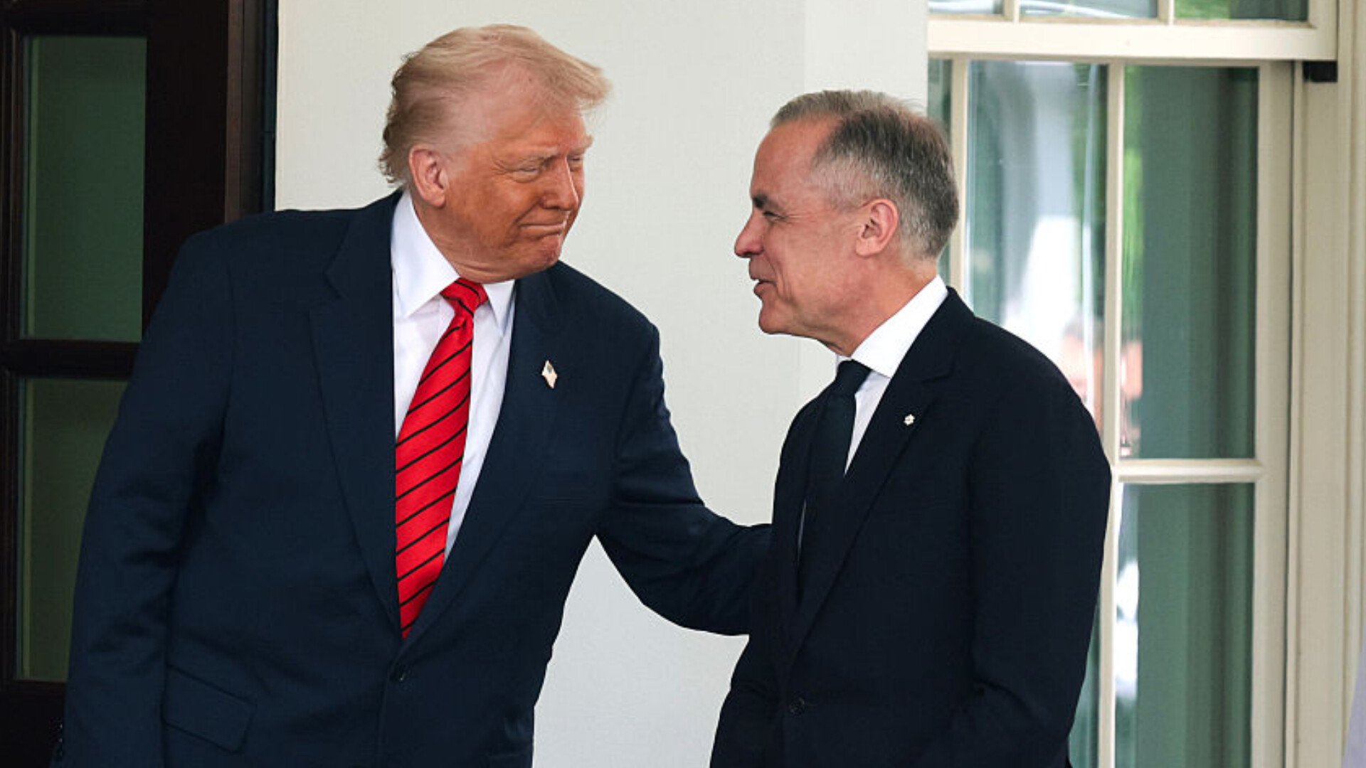 Mark Carney, ironie fină la adresa lui Trump după un incident tehnic. Premierul Canadei a stârnit râsete în sală