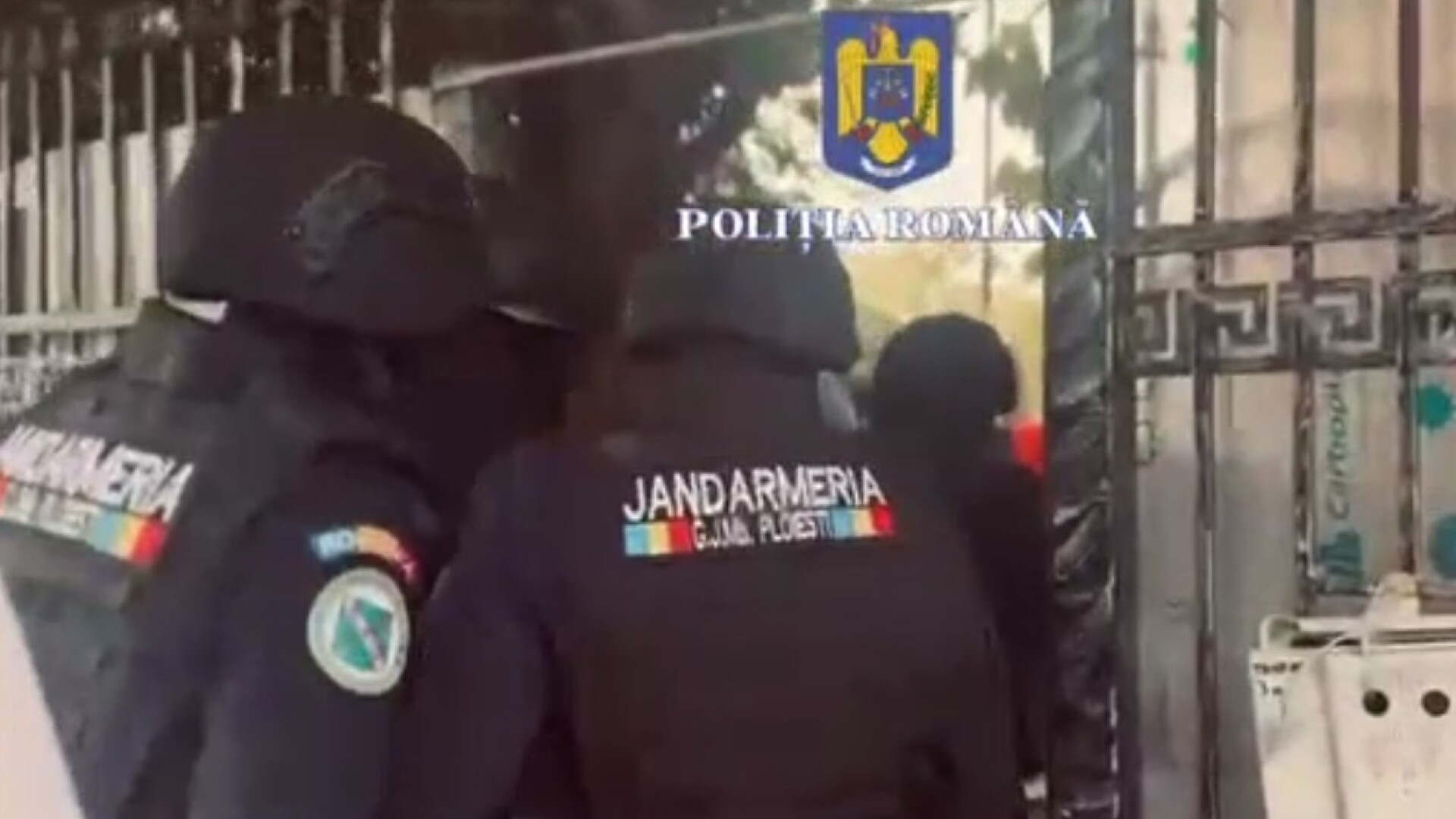 Încăierare între două familii din Ploiești. 13 reținuți, inclusiv un minor. De la ce a pornit conflictul