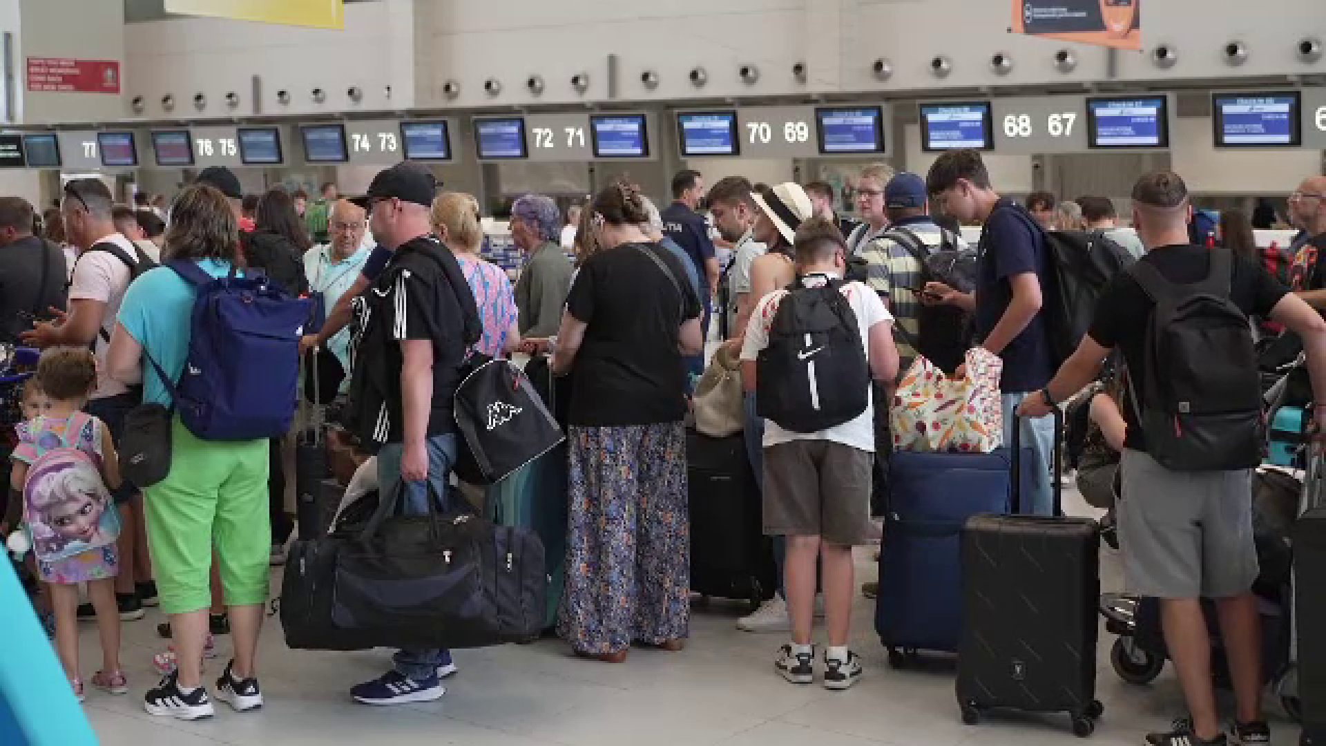 CNAB pregătește ridicarea restricțiilor pentru lichide în bagajele de mână până în primul trimestru al anului 2026