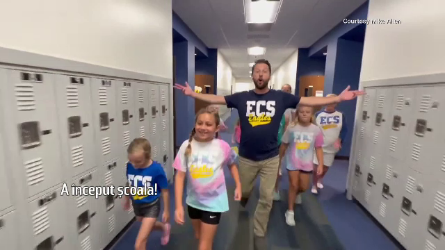 Un director de școală din Indiana face spectacol cu parodii muzicale pentru elevi și profesori