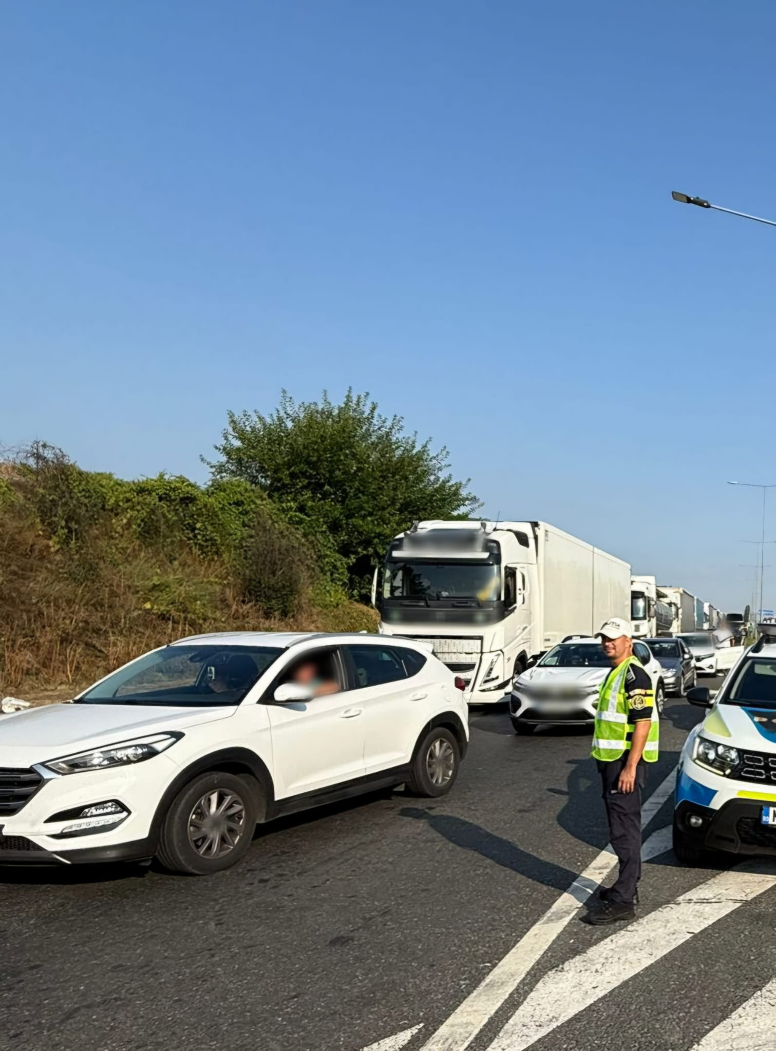 Trafic intens pe podul Prieteniei Giurgiu-Ruse. Se recomandă rute alternative ca urmare a timpilor mari de aşteptare