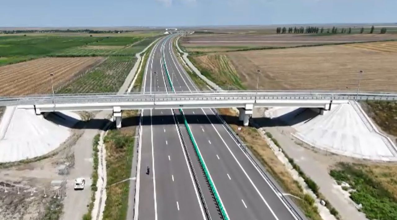 Trafic restricționat pe A7 pentru conectarea noilor tronsoane la Bacău
