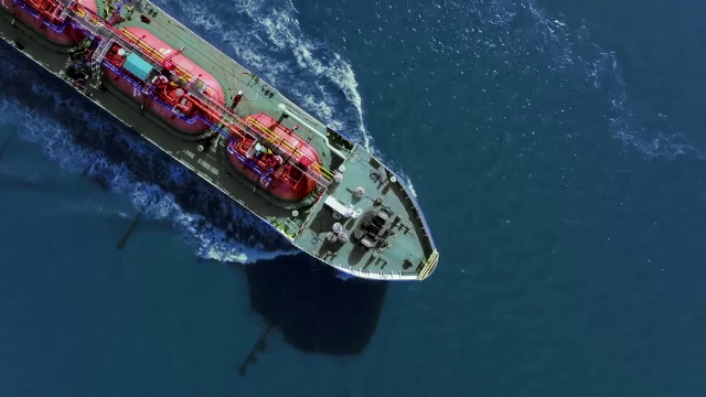 Criză în aprovizionarea cu țiței. Probleme la Petrobrazi, după contaminarea a două transporturi