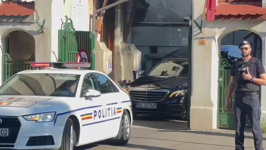 Funeraliile lui Ion Iliescu. Peste 1.000 de oameni i-au adus ultimul omagiu: „Nici pe patul de moarte nu i-a murit zâmbetul”