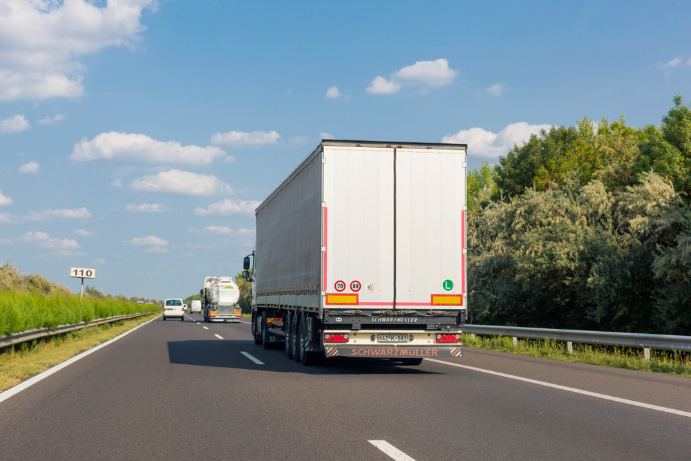 Ungaria va majora amenzile rutiere pentru camioane de la 1 ianuarie. Unele sancțiuni se vor dubla