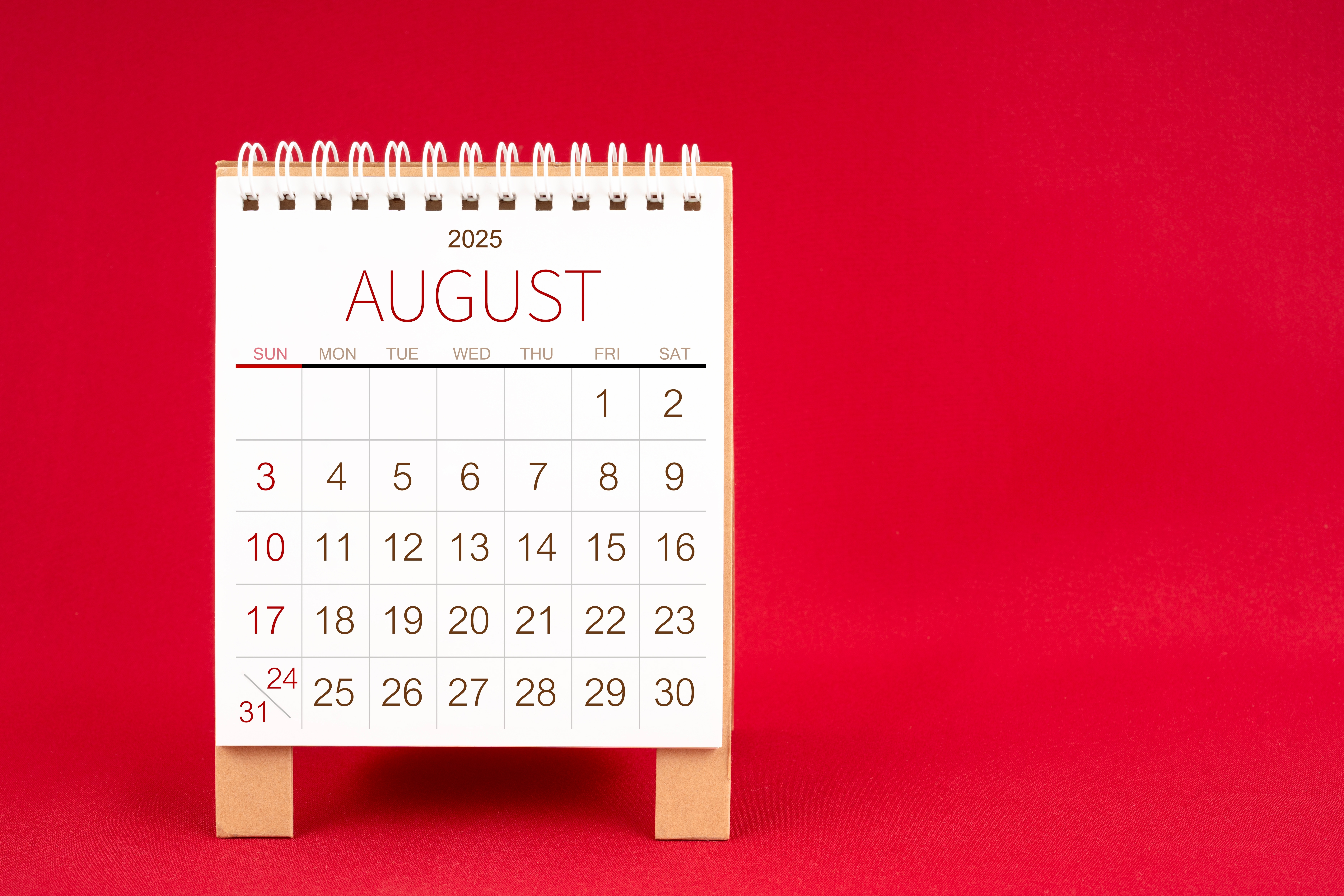 Zile libere de Sfânta Maria. Când pică și cât durează minivacanța