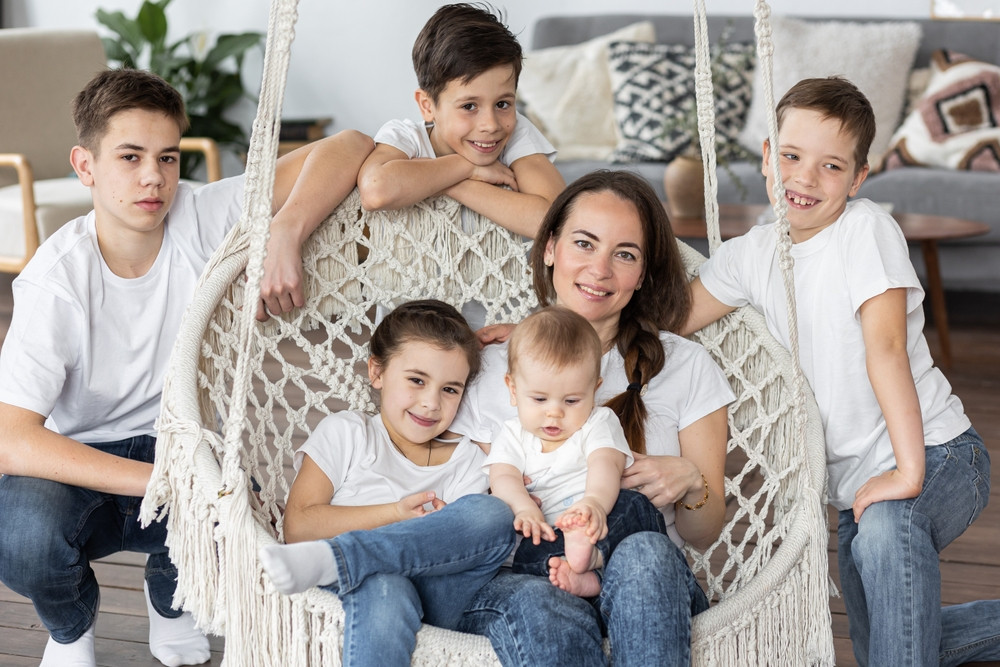 Studiu: Femeile care au născut mai mulţi copii prezintă un risc mai scăzut de a dezvolta anumite tipuri de cancer