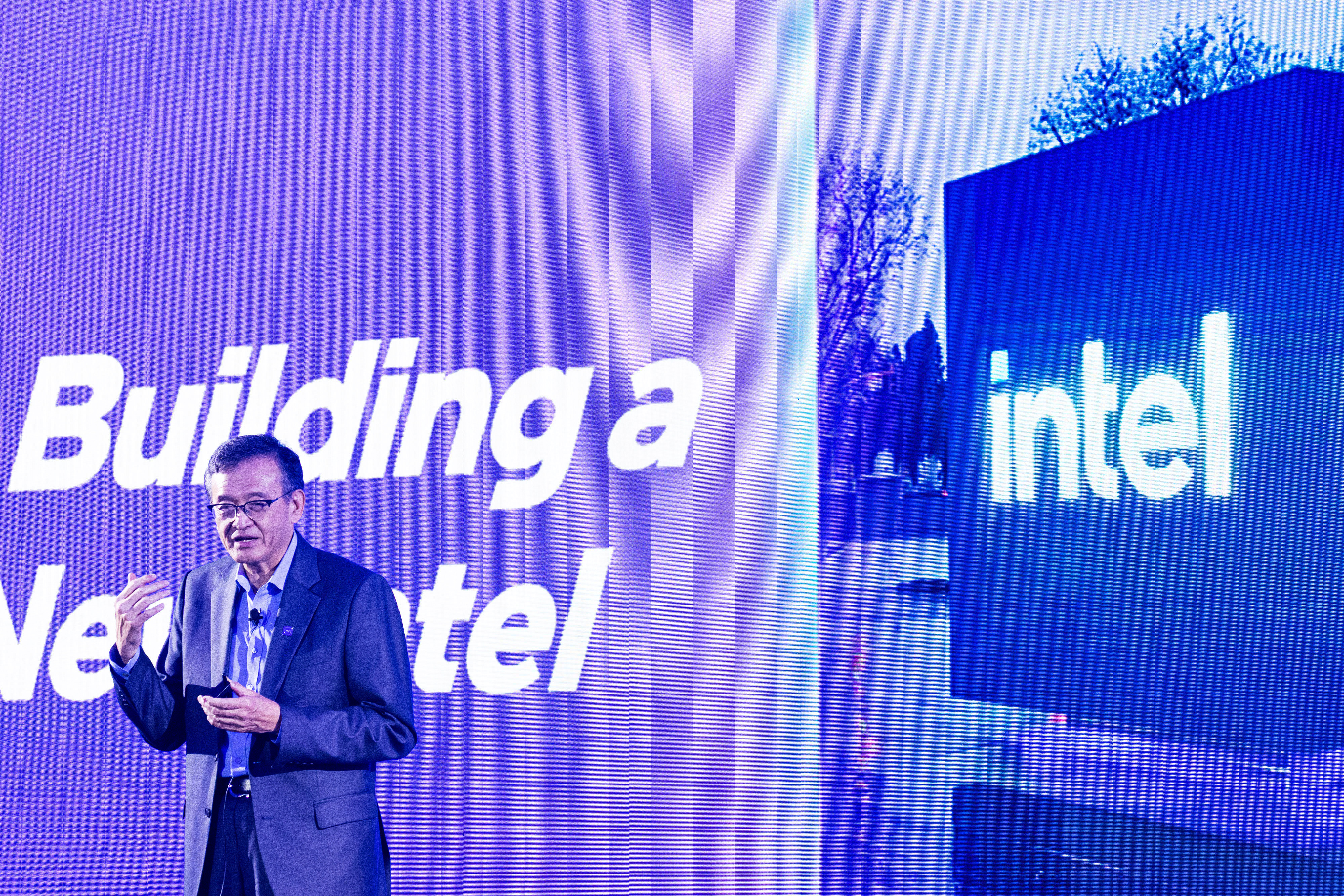 Mișcare fără precedent a lui Donald Trump: a cerut demisia șefului Intel, companie privată, pentru legăturile cu China