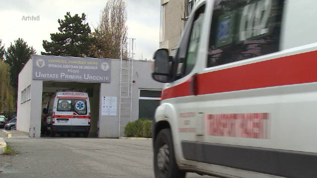 Atac violent într-un cuplu de pensionari din Pitești. O femeie de 76 de ani a fost înjunghiată de soțul său de 77 de ani