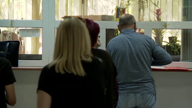 Proiect în Parlament: Amenzi de până la 20.000 lei pentru comportament „agresiv și recalcitrant” în instituțiile publice