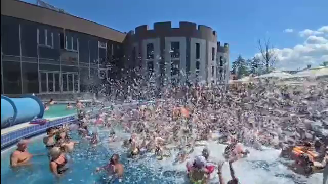 Nemulțumiri la Băile Felix. Turiștii români veniți din străinătate se plâng de prețuri și servicii: „Foarte scump”