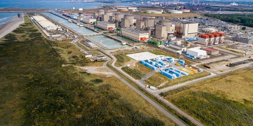 Patru reactoare nucleare oprite în Franța, din cauza unei invazii de meduze, care au înfundat filtrele apei de răcire