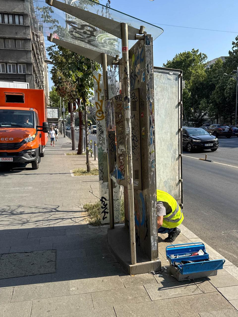 Infochioşcurile nefuncţionale din București vor fi demolate pentru a amenaja puncte de plată a călătoriilor STB