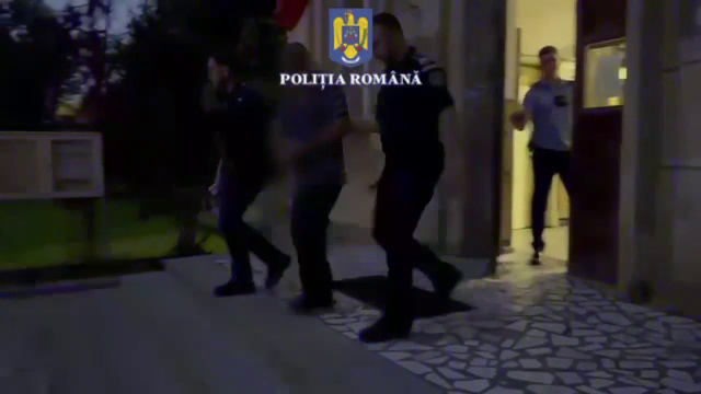 Bărbat din Bacău, arestat 30 de zile după ce și-a bătut soția pentru un borcan spart. Scenele au fost filmate de un martor