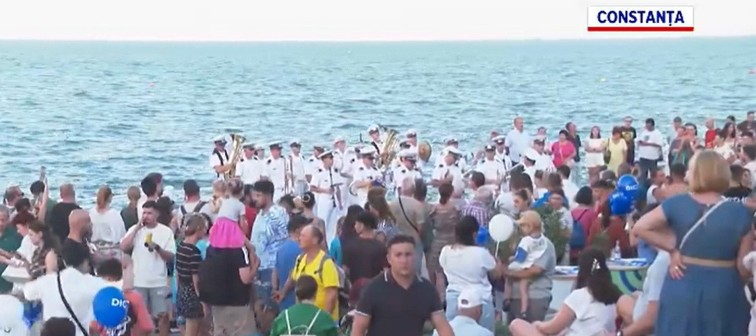 Peste 150.000 de turiști așteptați pe litoral de Ziua Marinei. Constanța se pregătește pentru marea sărbătoare navală