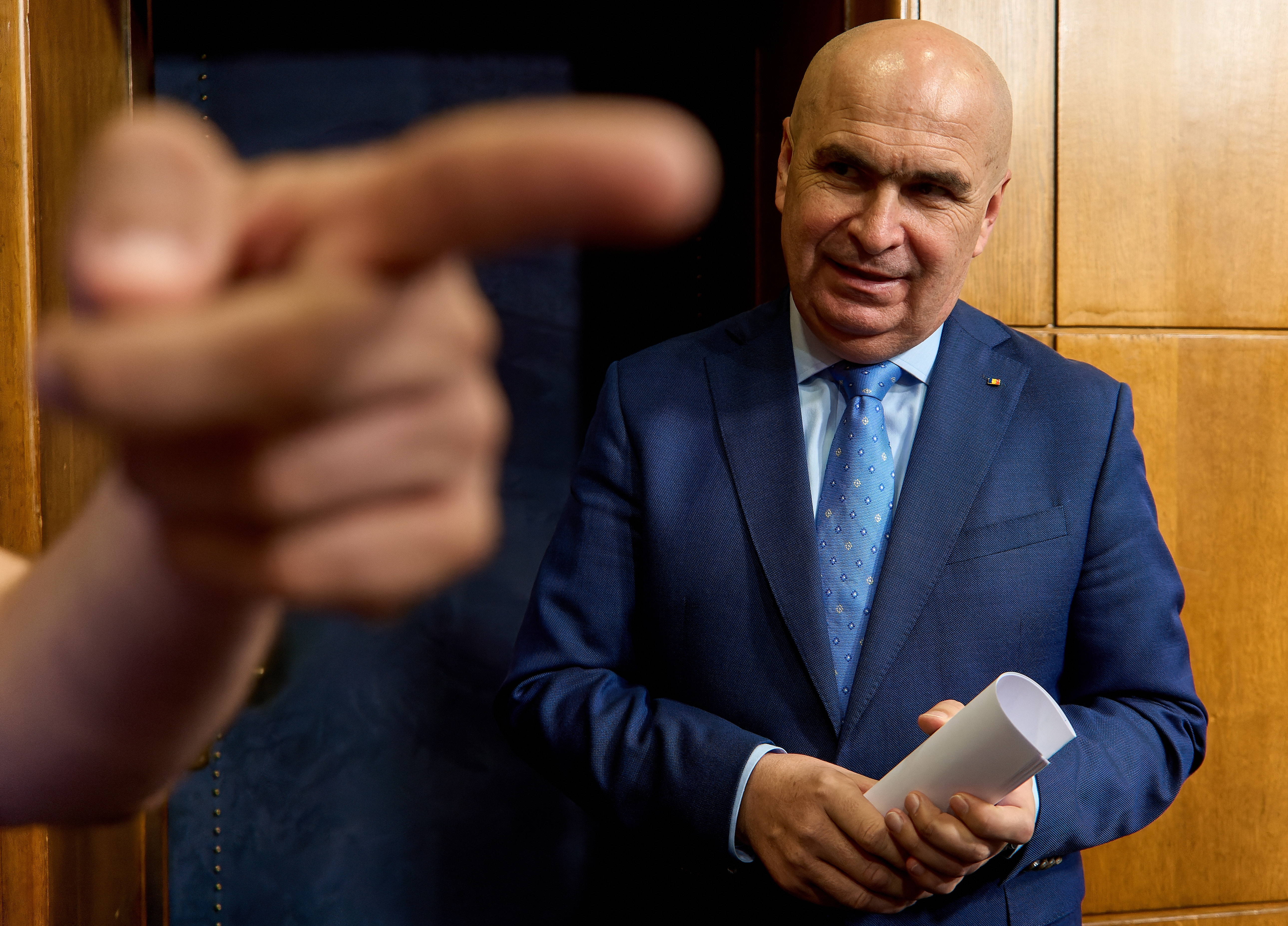 Surse: Mesajul lui Bolojan pentru primarii care se tem că li se taie proiectele. Pe ce criterii vor fi selectate investițiile