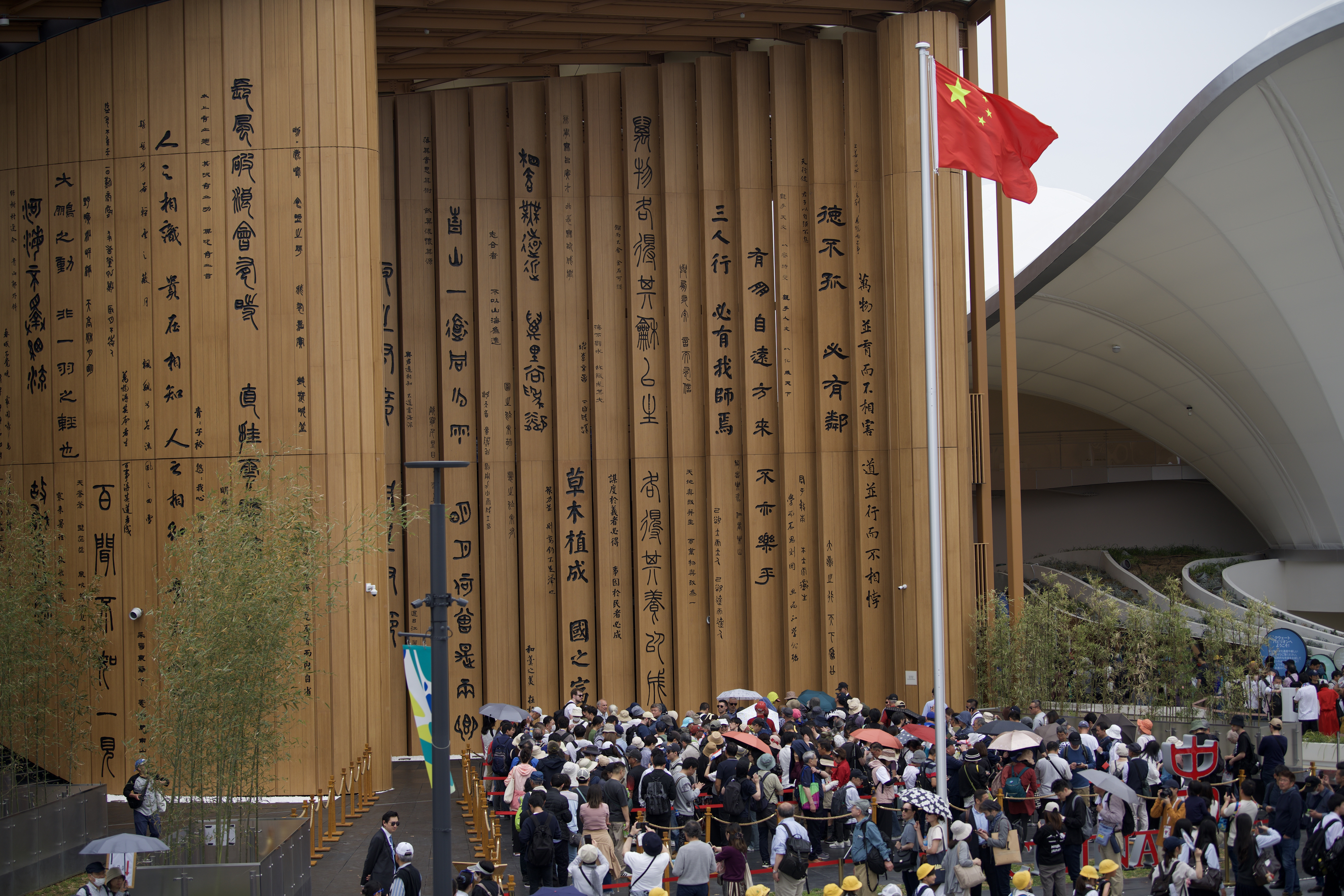 Pană de curent la Expoziția Mondială de la Osaka. Mii de vizitatori au rămas blocați peste noapte. VIDEO
