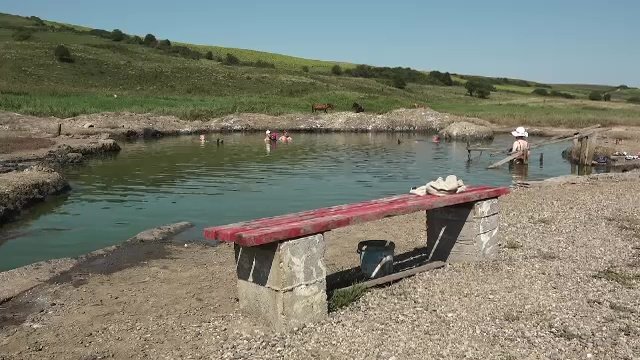 Lacul Aluna, Raioasa