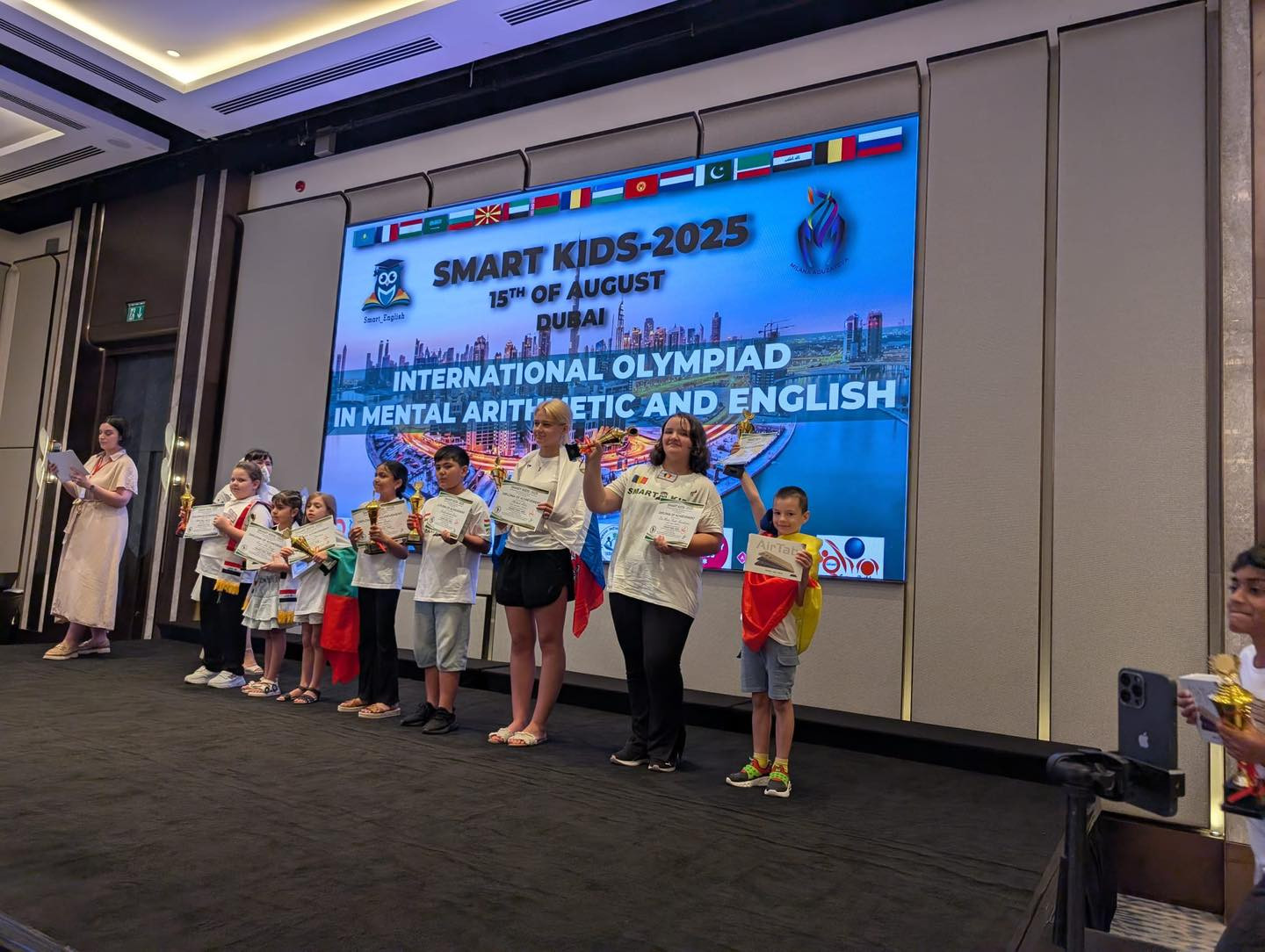 Doi elevi de 8 și 9 ani din Iași, cei mai buni din lume la aritmetică mentală. ”Este un sport al minții”