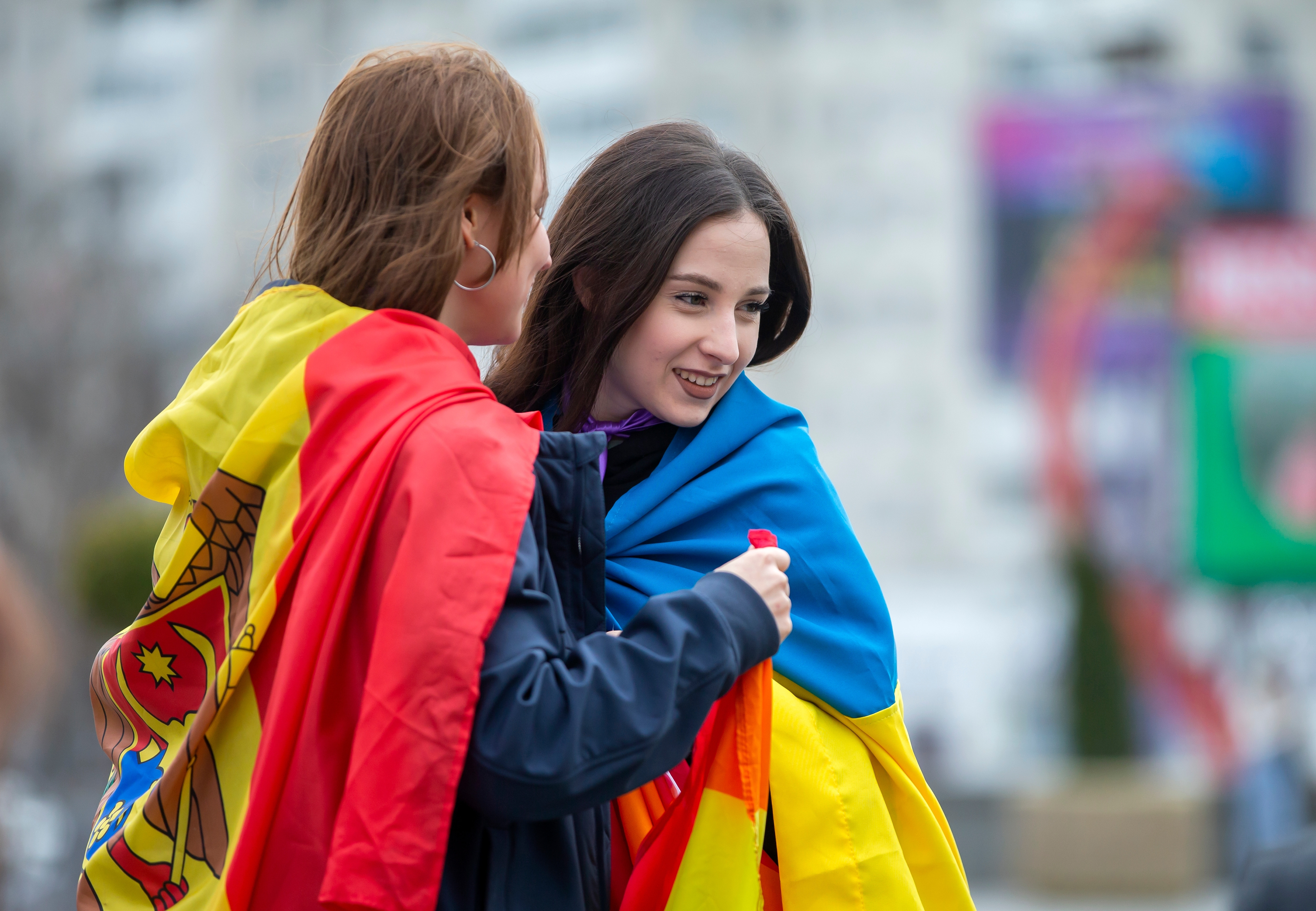 Guvernul de la Chișinău oferă câte 38.000 de euro moldovenilor din străinătate care se întorc în țară. Cu o singură condiție