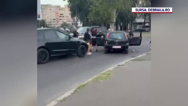 Bătaie cu săbii și topoare în plină stradă, în Brăila. Două grupări cu posibile legături interlope au intrat în conflict