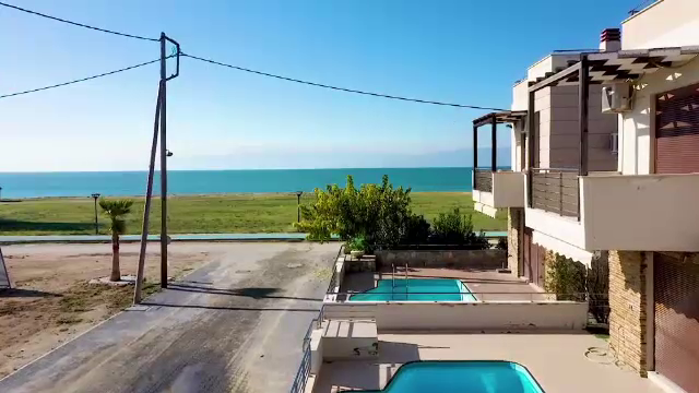 Românii nu mai sunt doar turiști în Grecia. Mulți cumpără proprietăți și le dau în chirie. „Este doar începutul”