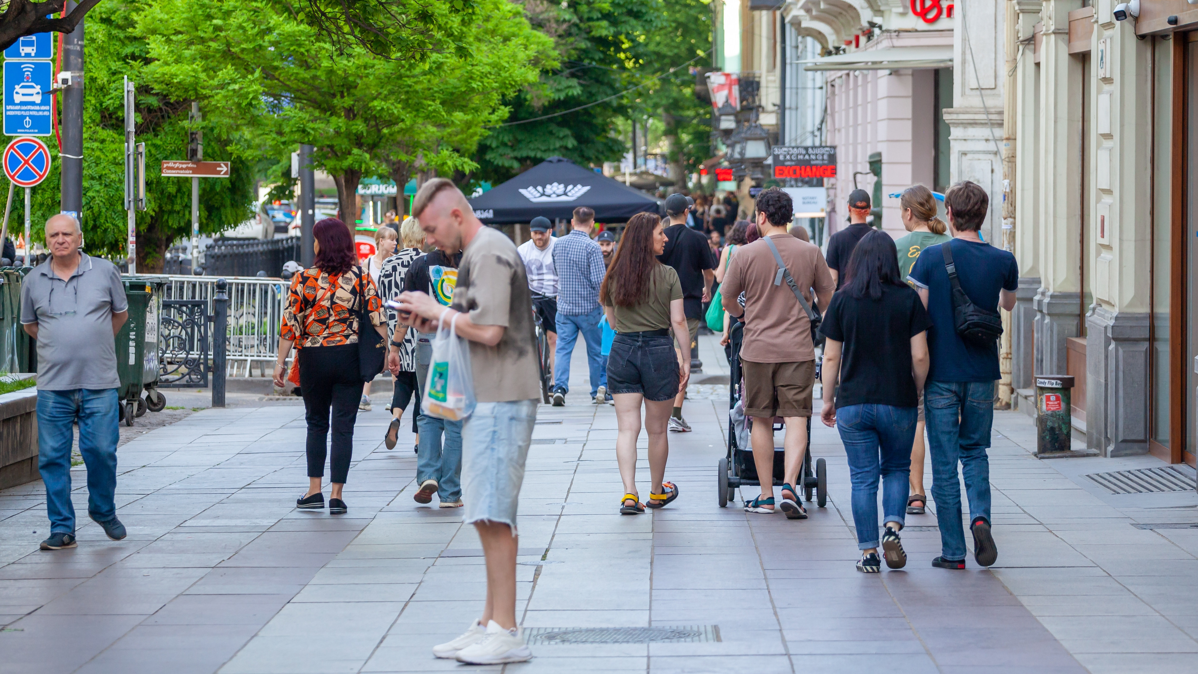 BNR: Fără bani de la UE, austeritatea ar fi și mai dură. Fondurile europene, salvarea economiei românești