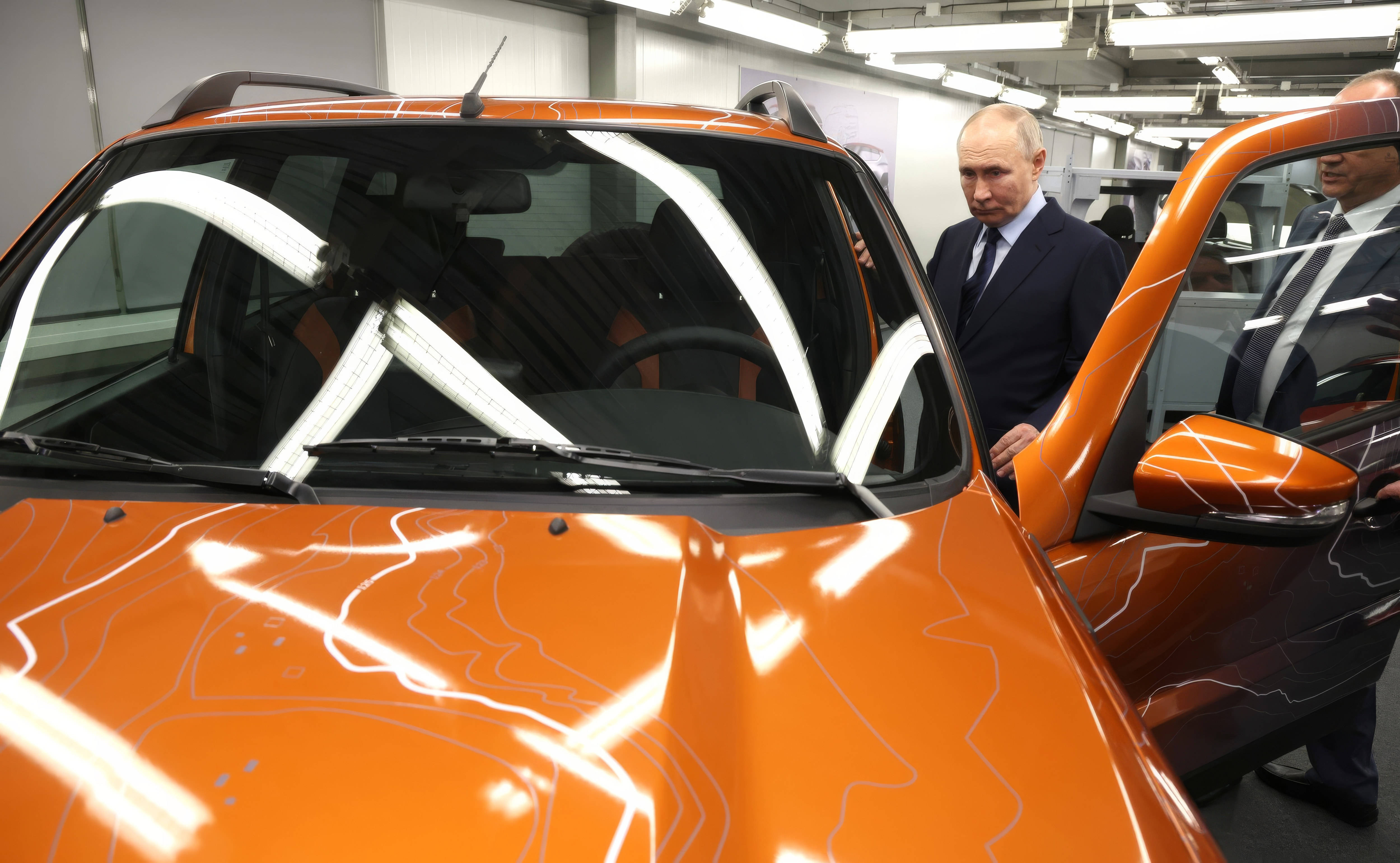 Cum arată ultimul model Lada. Lansat doar în showroom-uri, pentru că Rusia nu are piese să-l producă și în serie | FOTO