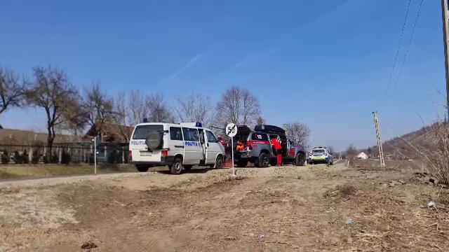 O nouă tragedie în România. Un bărbat din Bihor și-a bătut soția cu pumnii, picioarele și un levier, apoi s-a sinucis