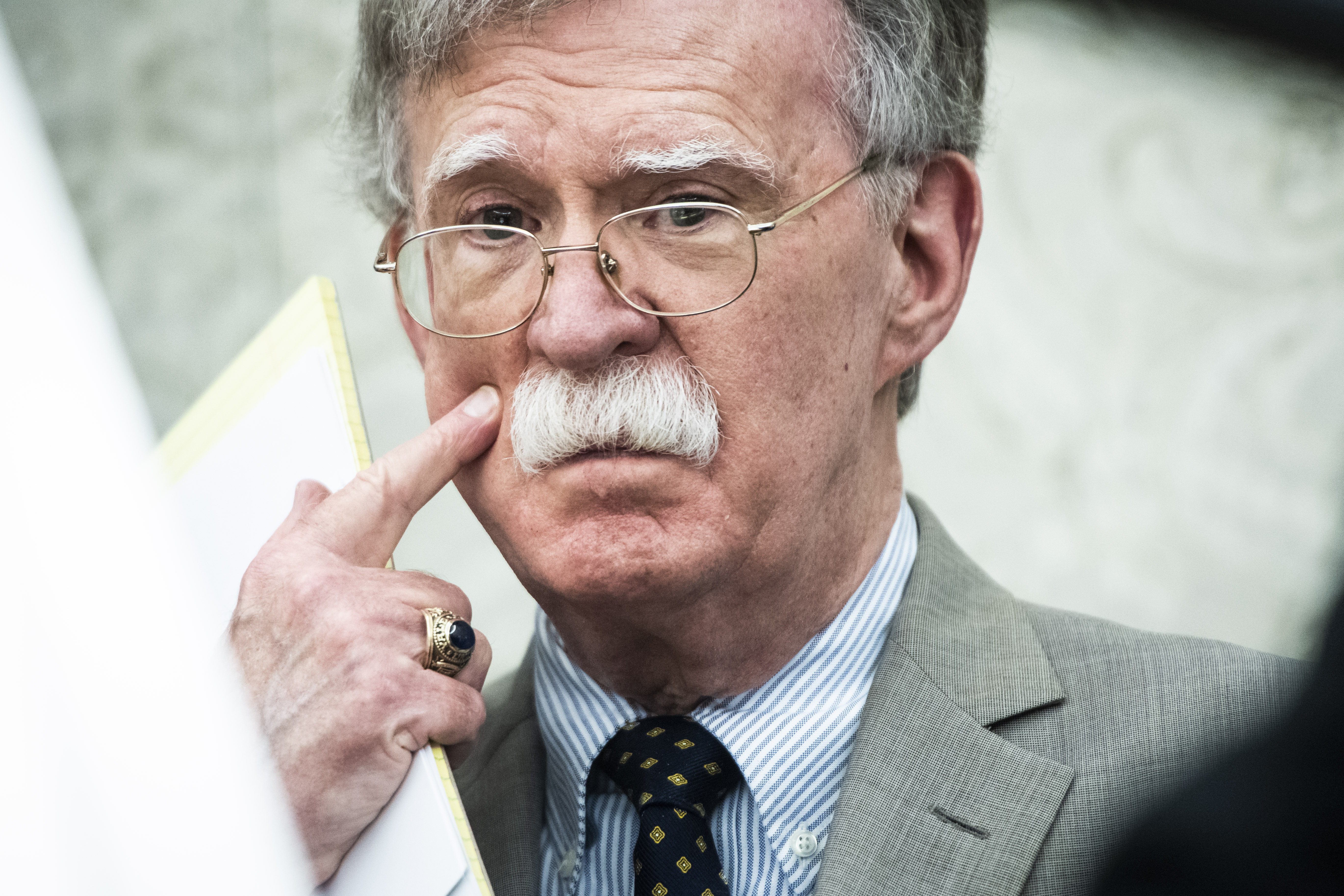 FBI a făcut percheziții la fostul consilier al lui Trump, John Bolton. "Miroase a răzbunare pură"