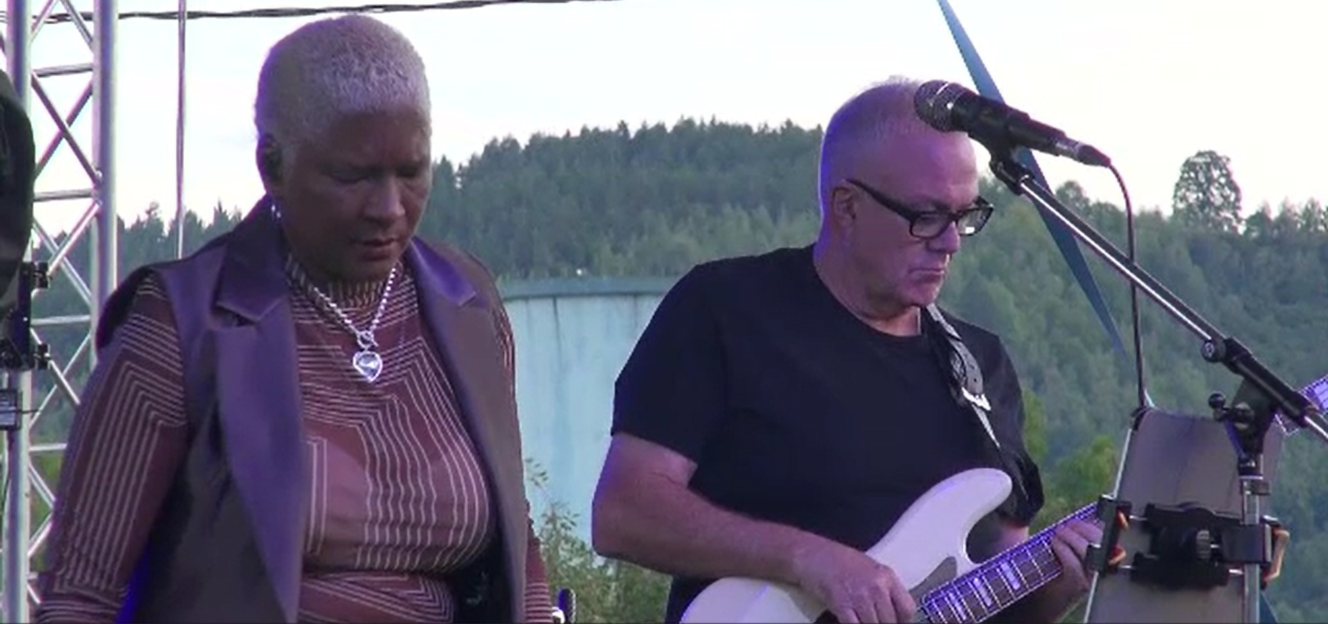 Blues de calitate la Dărmănești. Numele grele ale genului au urcat pe scena Festivalului Blues in the Garden