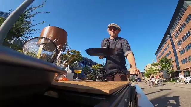 Bucătarul pe bicicletă. Aventura culinară pe două roți costă 265 de dolari de client