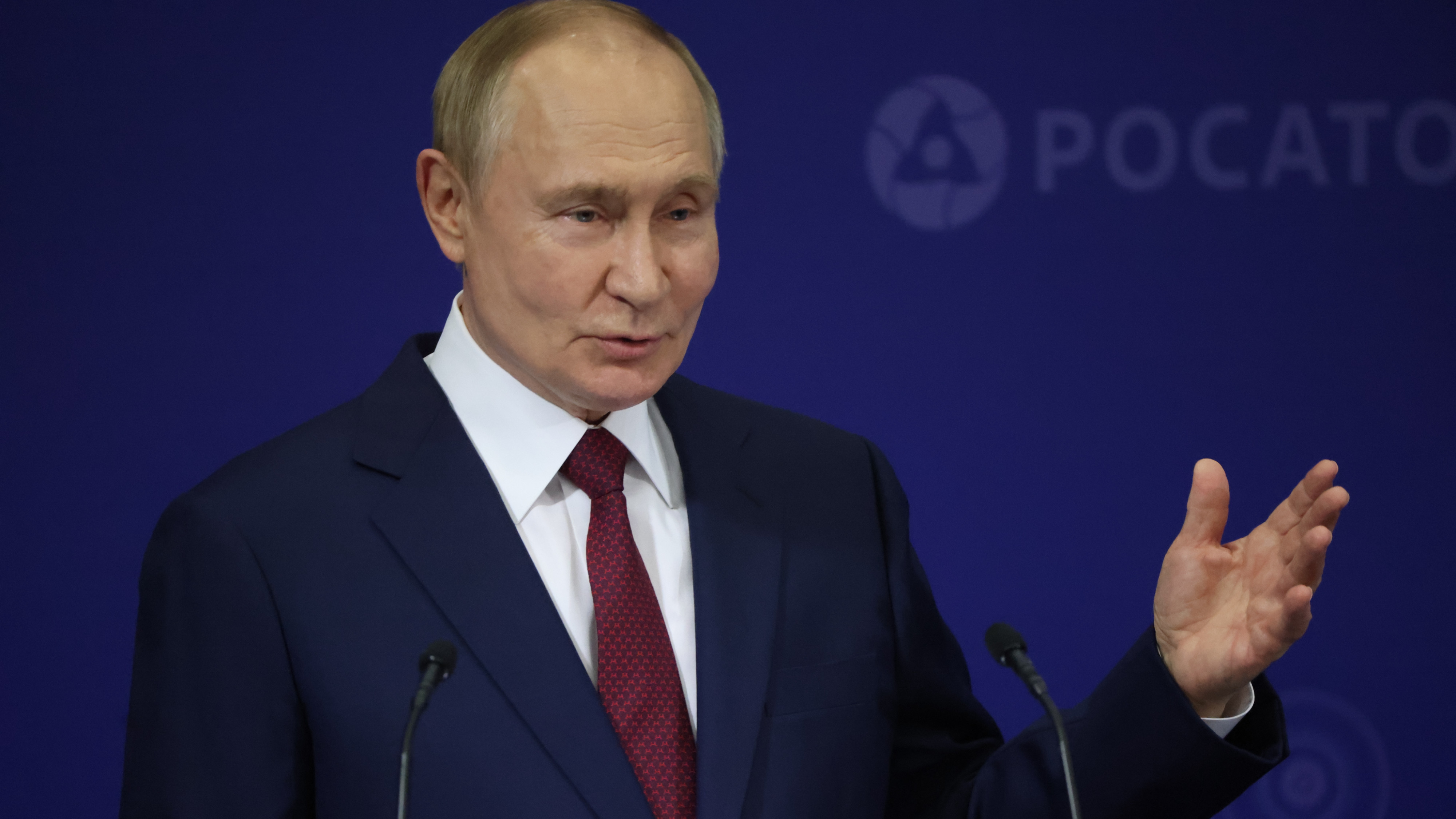 Trump dă Moscovei și Kievului două săptămâni pentru a începe negocierile de pace. Putin acuză din nou Occidentul