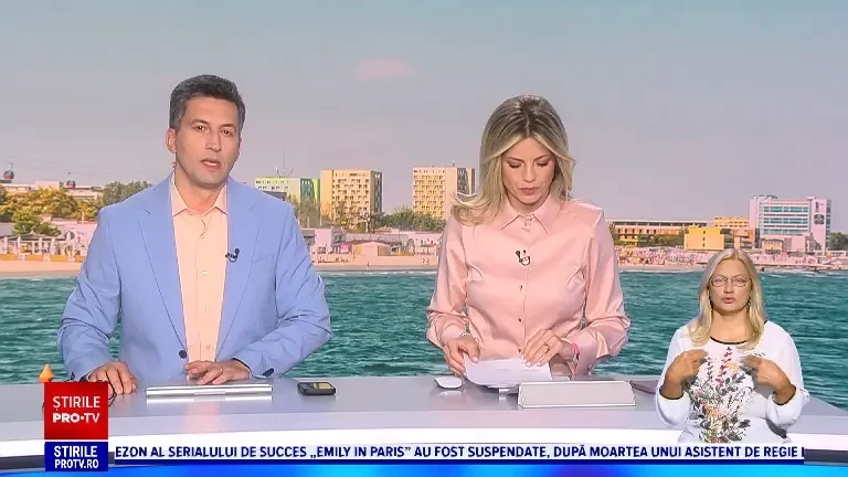 Apa mării s-a răcit brusc cu 10 grade Celsius. Turiștii au intrat cu precauție în apă: „Un pic cu picioarele”