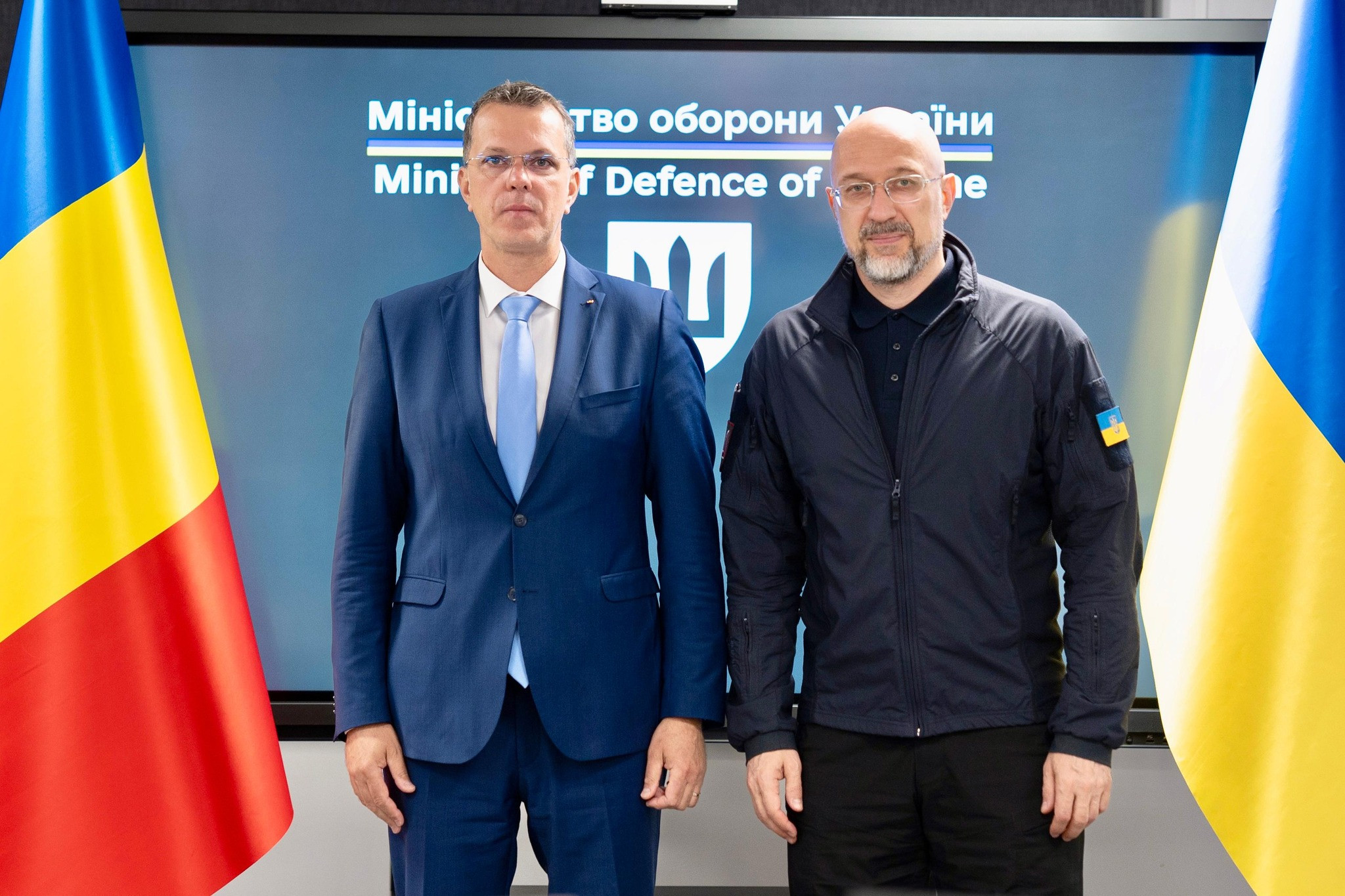 Ministrul Ionuț Moșteanu, la Kiev: Vom colabora cu Ucraina pentru dezvoltarea de armament ”prin Programul european SAFE”