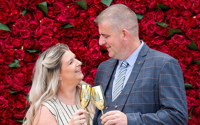 Un bărbat a câștigat 1 mil. de lire sterline la loto și spune că a reușit datorită conexiunii puternice cu tatăl său decedat