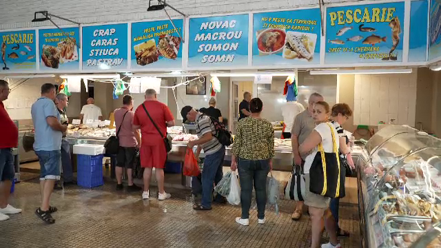 Ce cumpără unii români pentru a economisi bani. Cu 50 de lei, le ajunge pentru o lună întreagă