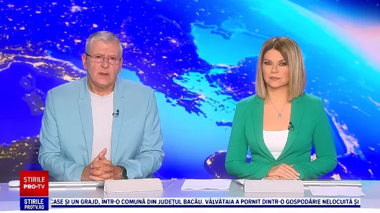 „A sărit în aer vreo 5 metri”. Un șofer care circula cu viteză în București a acroșat un refugiu de tramvai