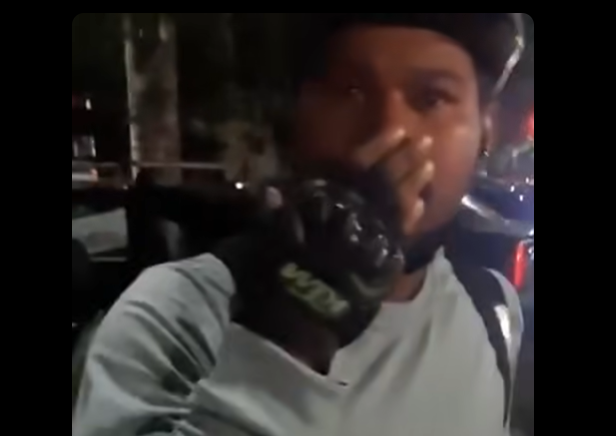 Individul care a agresat, „din motive rasiale”, un livrator asiatic în Capitală a fost arestat preventiv pentru 30 de zile