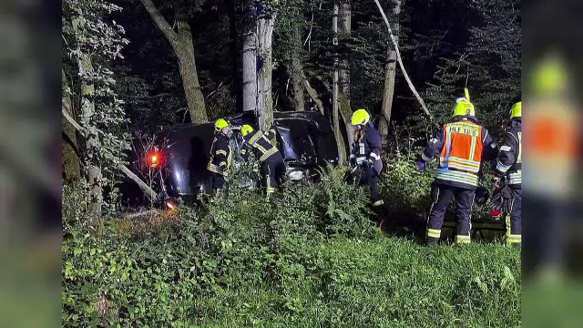 Telefonul unuia dintre românii morți în Germania a sunat singur la 112. Scena tragediei a fost traumatizantă pentru pompieri