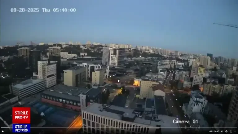 Rușii au lovit „în mod deliberat” clădirea misiunii UE din Kiev. Primele imagini cu sediul distrus de rachetele Moscovei