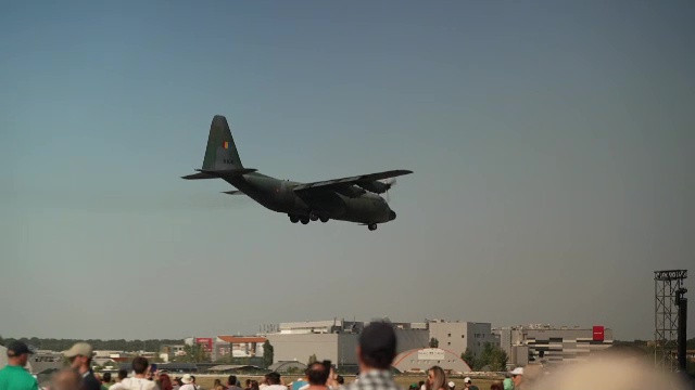 Avionul ministrului spaniol al Apărării, bruiaj GPS aproape de Kalinigrad. Incidentul cu von der Leyen, repetat