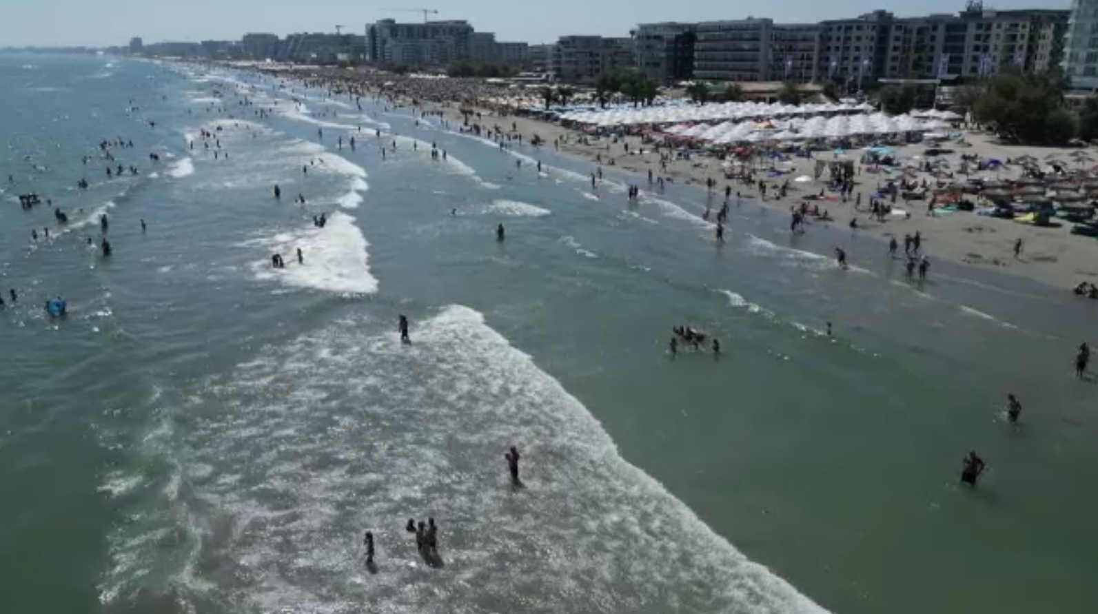 Prima zi de septembrie aduce prețuri mai mici la cazarea de la mare. Hotelier: ”Numai beneficii, vremea este perfectă”