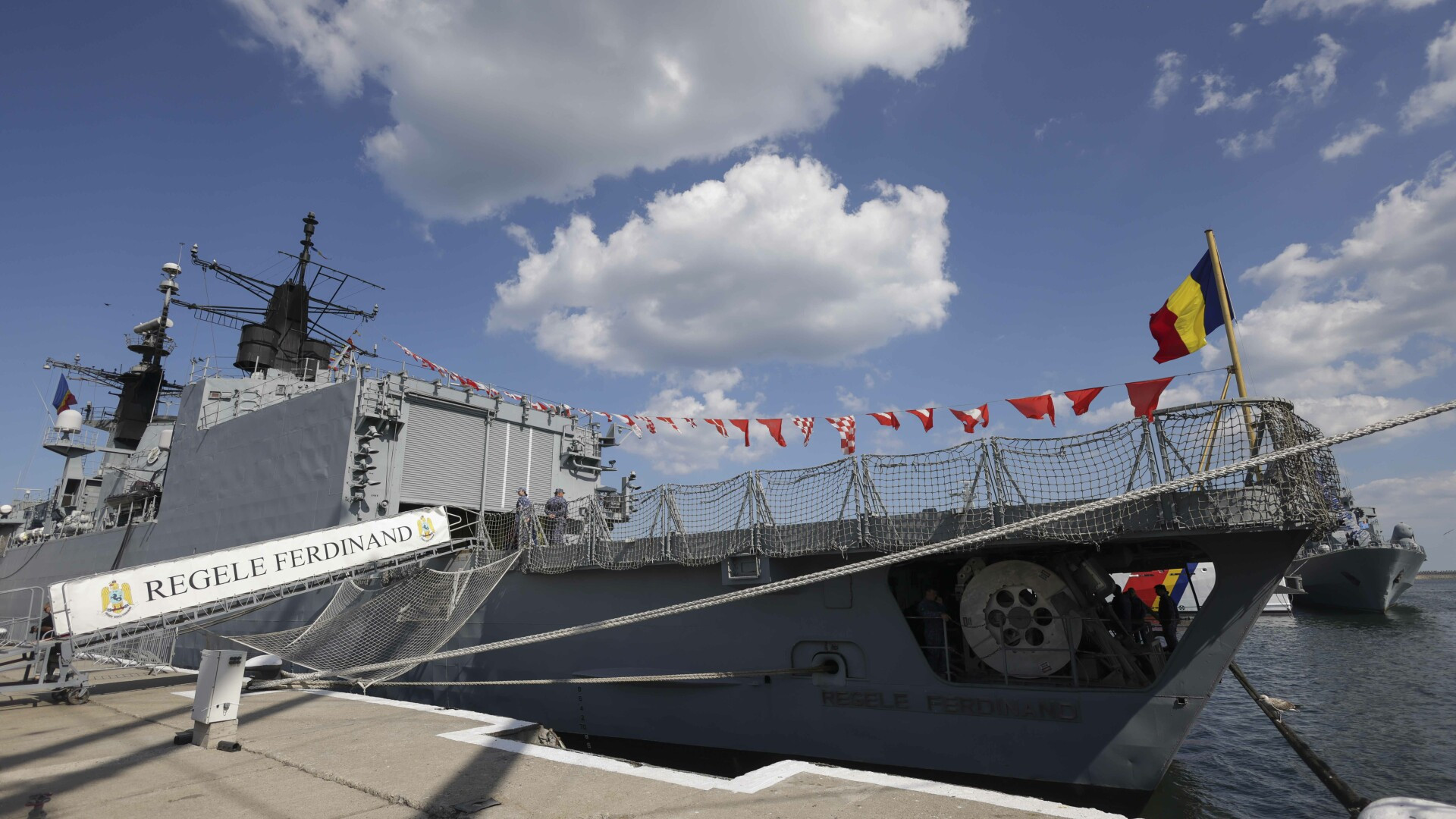 Ursula von der Leyen, în România. Șefa UE, mesaj ferm la baza Mihail Kogălniceanu: „Dragă Nicușor, sunteți puternici”